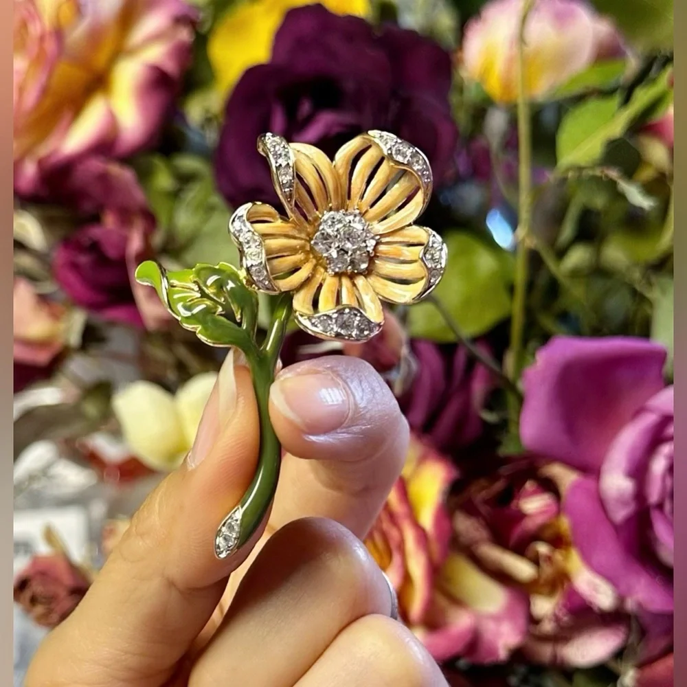 1980s Nolan Miller Peach Enameled & Rhinestone Floral Brooch
